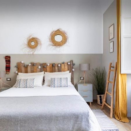 Appartement Cocoon, Atypical Flat In Historic Center & Breakfast à Sarzana Extérieur photo
