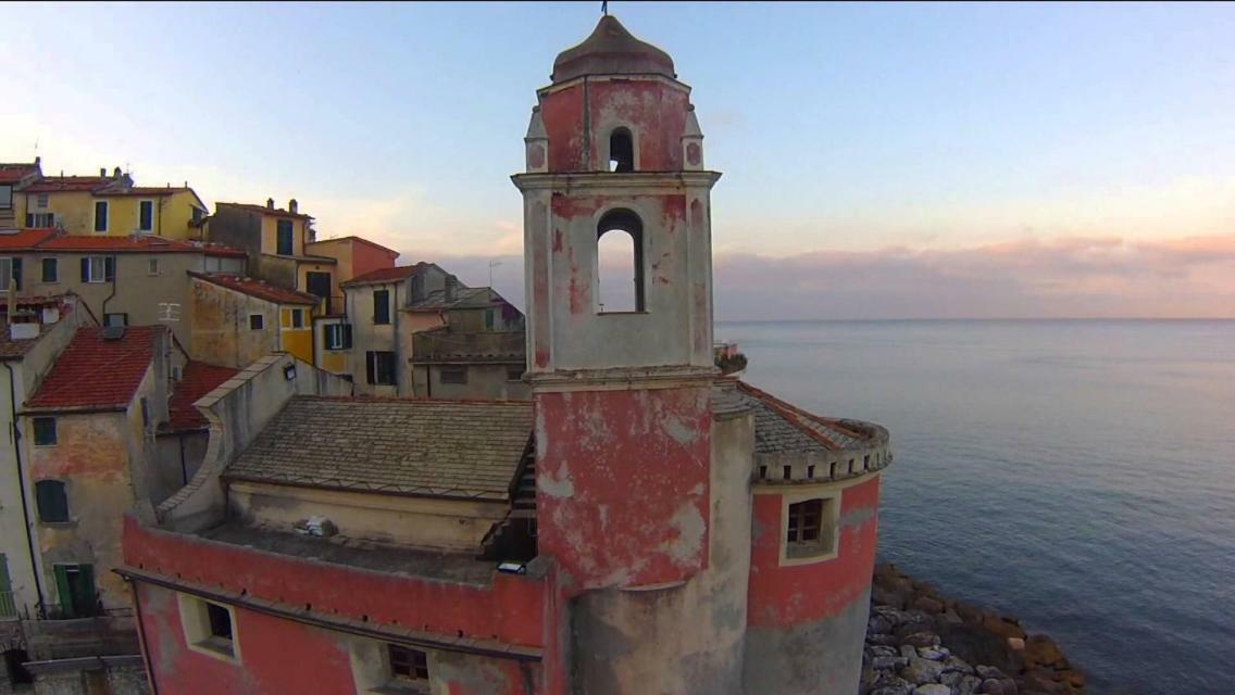 Appartement Cocoon, Atypical Flat In Historic Center & Breakfast à Sarzana Extérieur photo